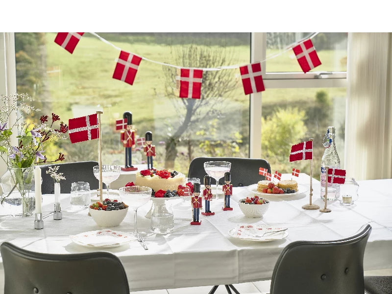 Celebrate Flagstang 18 cm Natur Eg